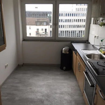 Grosse Am Hbf-vorplatz * Duisburg