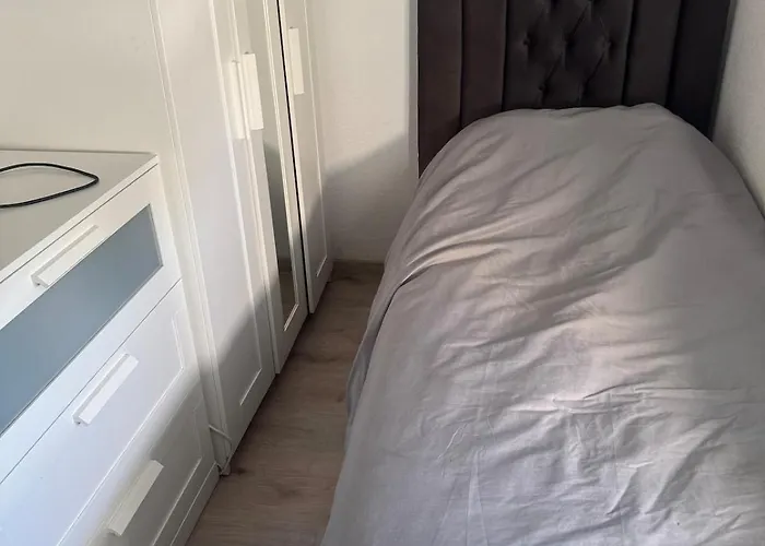 Grosse Am Hbf-vorplatz